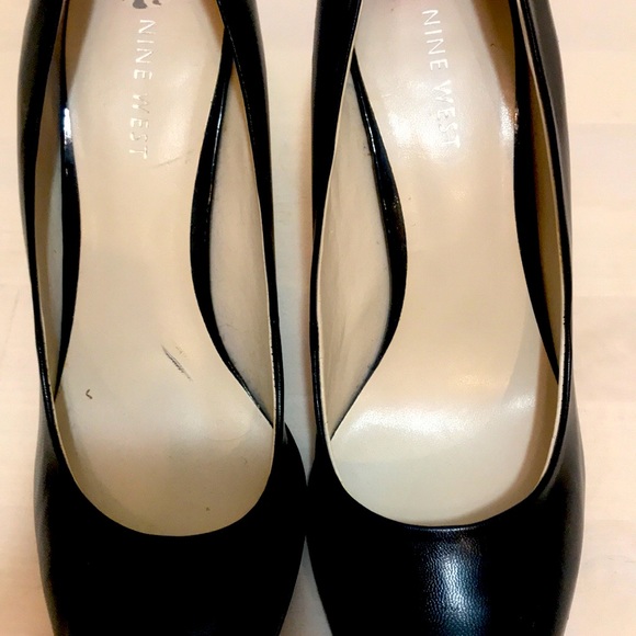 Nine West Black Heels Sz 8.5 - Picture 3 of 4